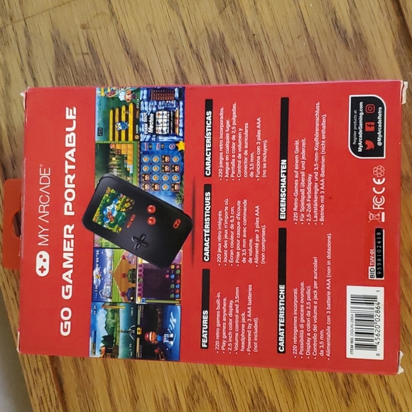 NWT MY ARCADE Go Gamer Portable 16 Bit 220 Video Game - Picture 7 of 10